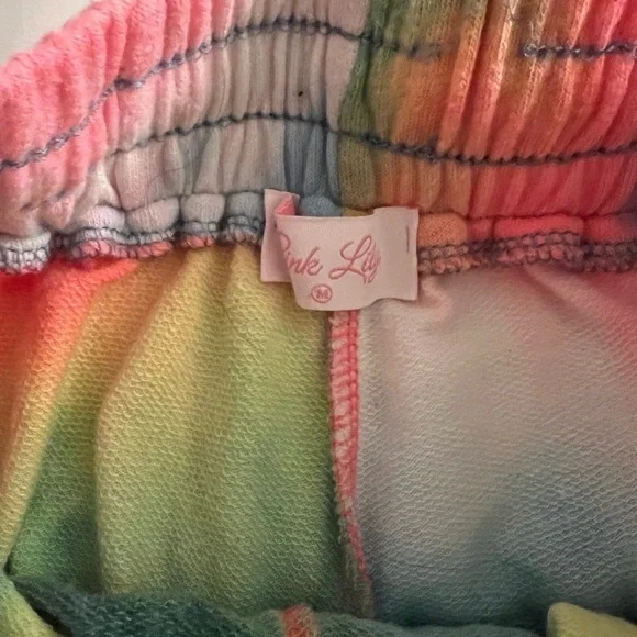 𝅺pink Lily Shorts - Picture 2 of 2